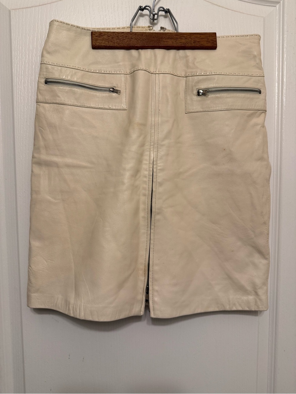 Cashe 100% Leather Cream Color Skirt Vintage Y2K  Size 6